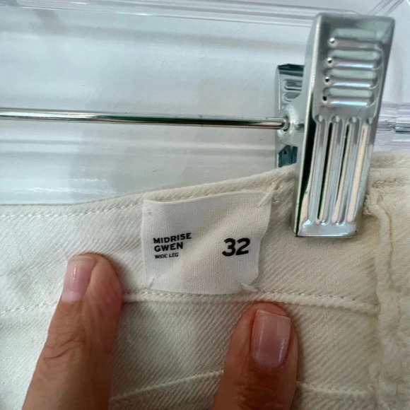 Hudson linen pants in a Jean looking style - Picture 5 of 7